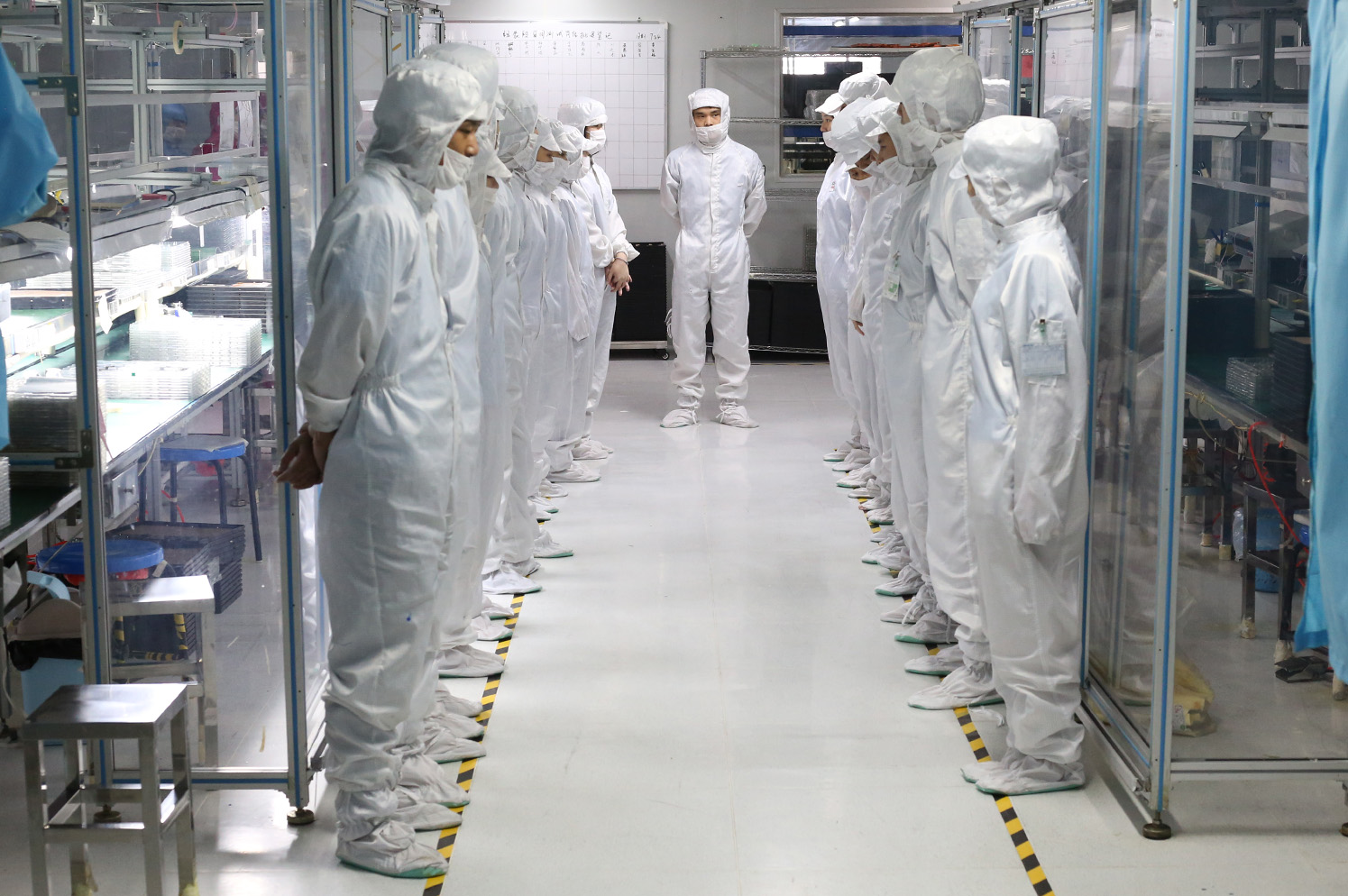 lcm液晶顯示屏廠家哪些崗位起到關(guān)鍵性的作用？