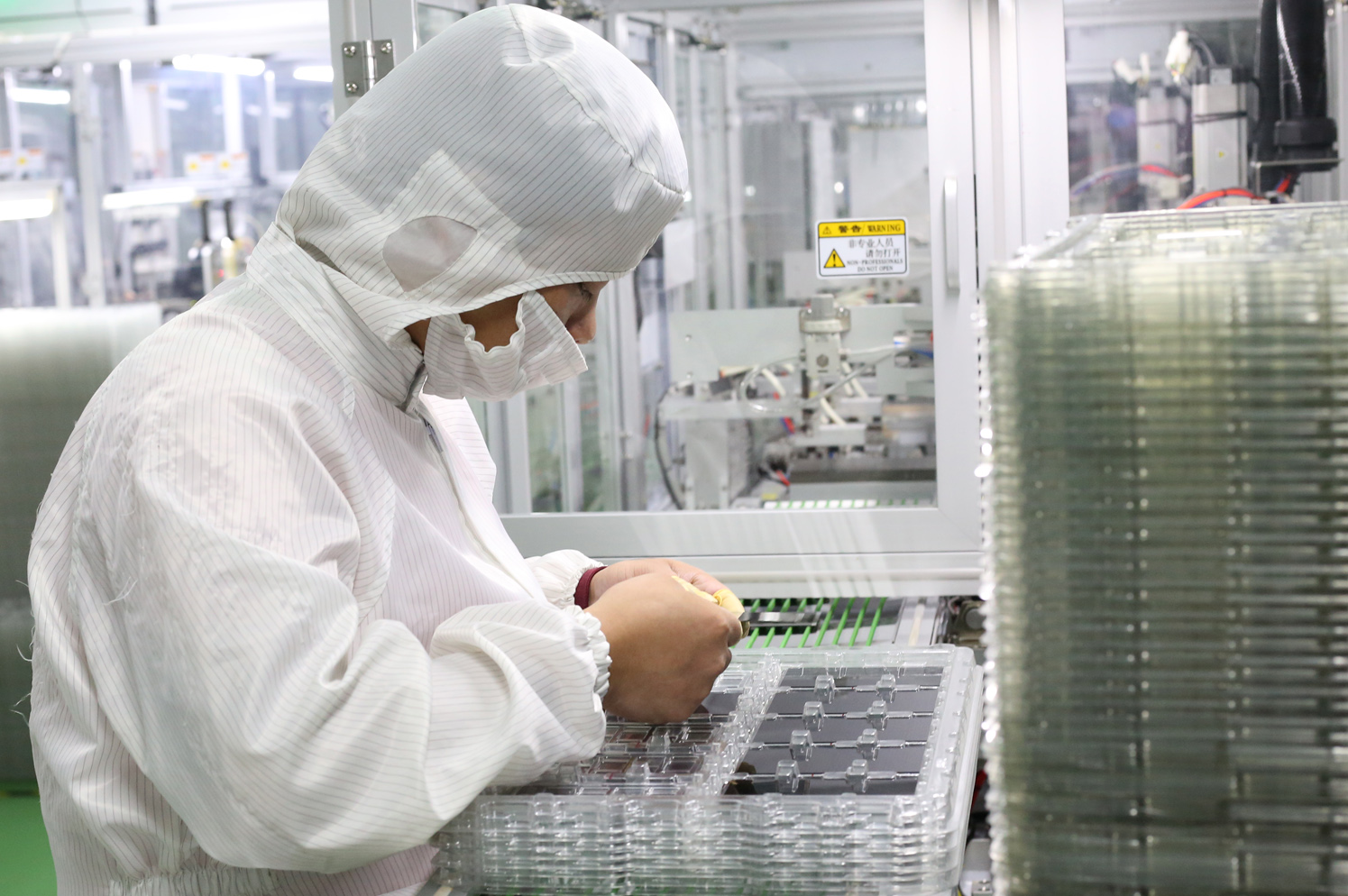 lcd顯示屏行業(yè)如何更好的發(fā)展？【海飛智顯】-lcd生產(chǎn)廠家