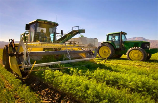 農(nóng)機(jī)觸摸屏的應(yīng)用 農(nóng)機(jī)觸摸屏的應(yīng)用