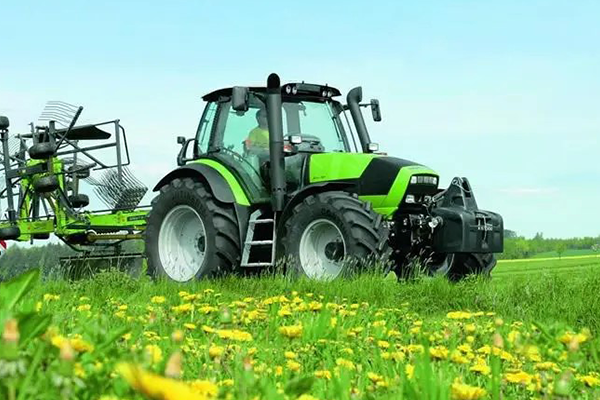 農(nóng)業(yè)機械顯示屏觸摸屏